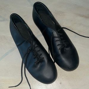 Tap shoes